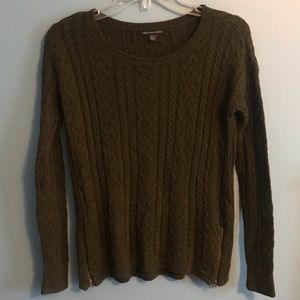American Eagle long sleeve sweater